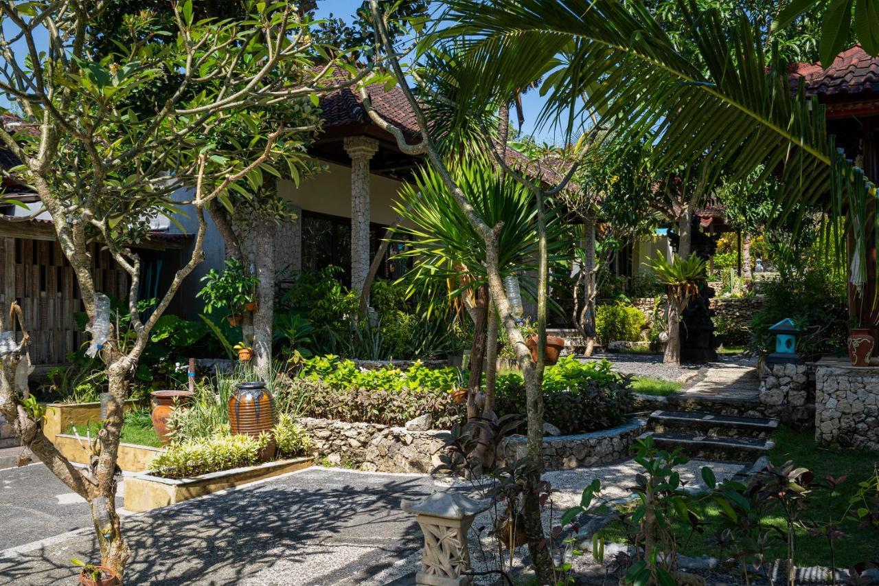 The Tanis Beach Resort Nusa Lembongan エクステリア 写真