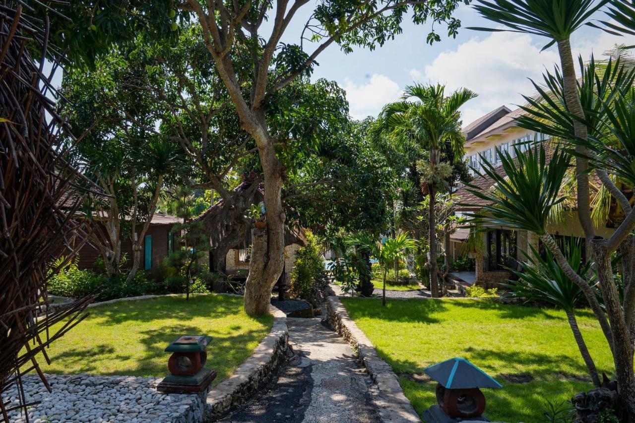 The Tanis Beach Resort Nusa Lembongan エクステリア 写真