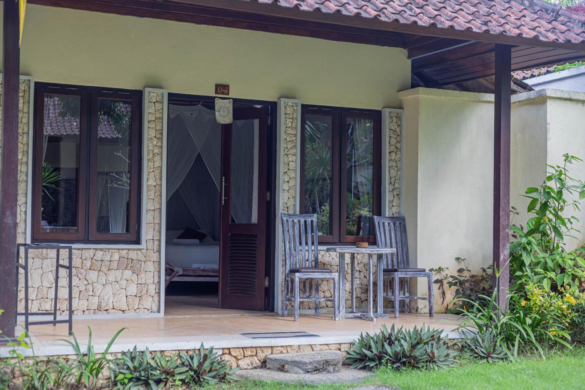 The Tanis Beach Resort Nusa Lembongan エクステリア 写真