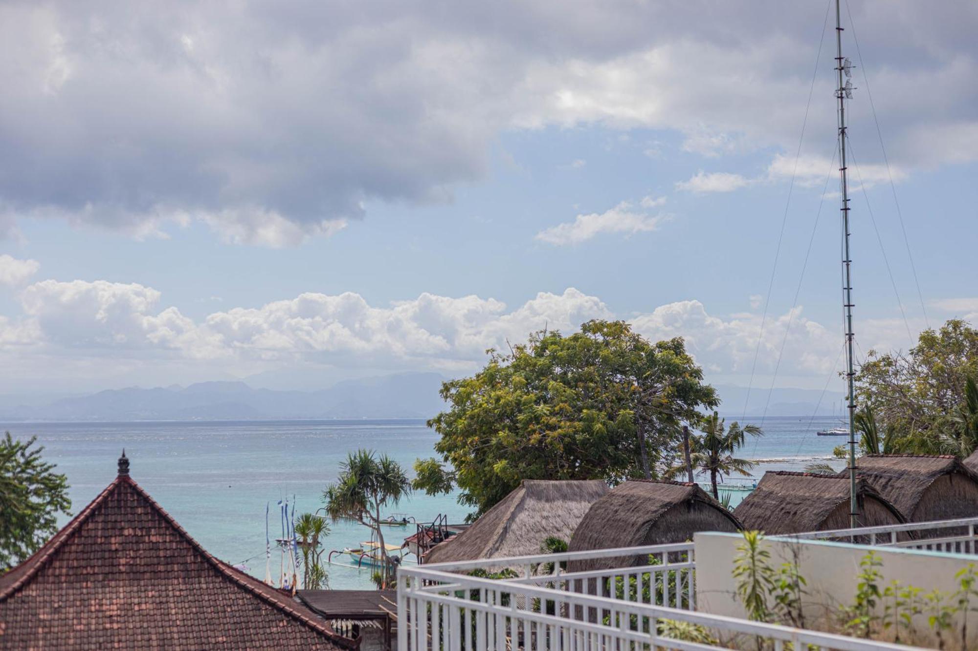 The Tanis Beach Resort Nusa Lembongan エクステリア 写真