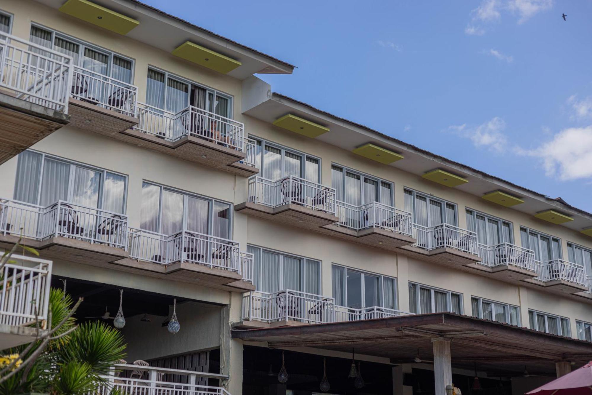 The Tanis Beach Resort Nusa Lembongan エクステリア 写真